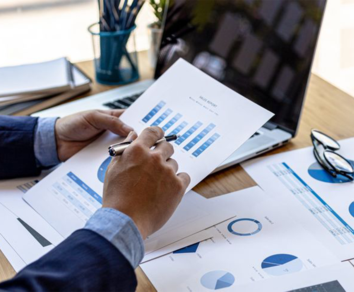 Investment strategy and data analysis